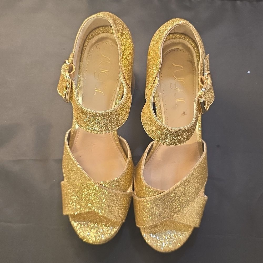 SUGAR LEEZA GOLD GLITTER CRISS-CROSS STRAP BLOCK HEEL HEIGHT SANDAL